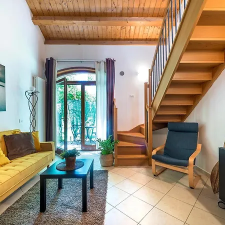 Duplex 2 At The Entrance To Venice - Air Conditioned - 2 Bathroom - Terrace-3